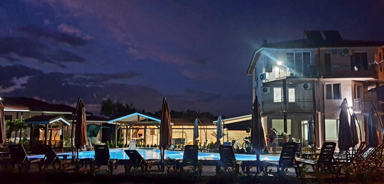 Black Sea Pearl Complex 1 กราเปตส์ ภายนอก รูปภาพ