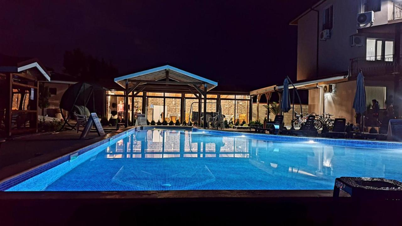 Black Sea Pearl Complex 1 กราเปตส์ ภายนอก รูปภาพ