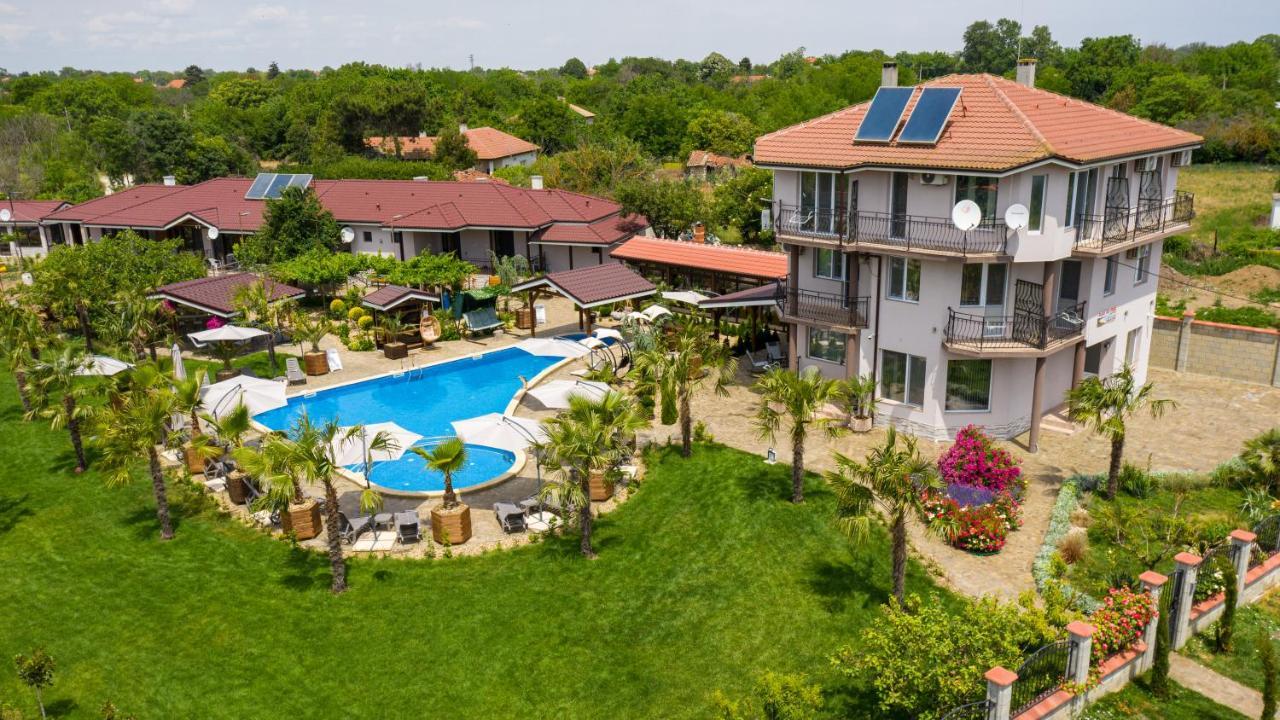Black Sea Pearl Complex 1 กราเปตส์ ภายนอก รูปภาพ